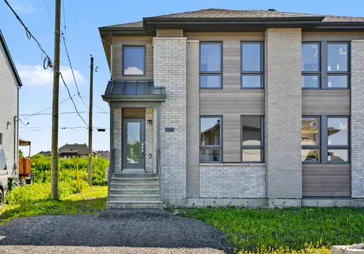 Maison à vendre - 496 Rue du Muscat, Sainte-Marthe-sur-le-Lac, J0N 1P0