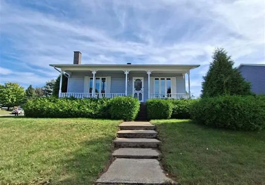 Bungalow à vendre - 325 Rue Martin-Descôteaux, Shawinigan, G9P4G7