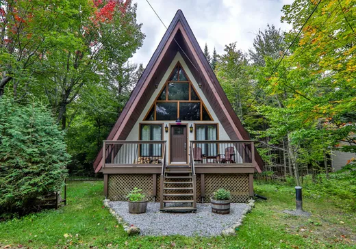 Maison à étages à vendre - 6358 Rue des Sapins, Val Morin, J0T2R0