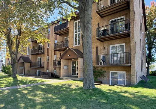 Condo à vendre - 10 Rue de l'Église, Longueuil, J4G 1H9
