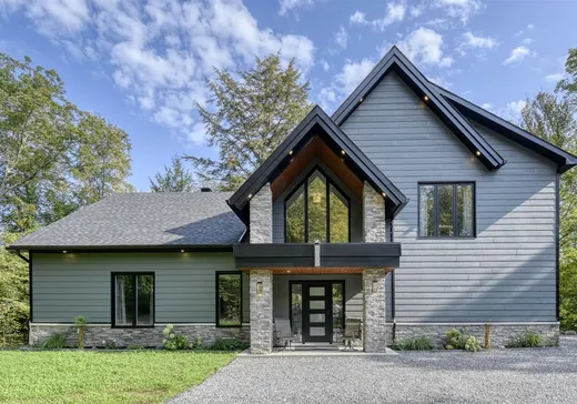Maison à étages à vendre - 100 Ch. de L'Indien, Papineauville, J0V1E0