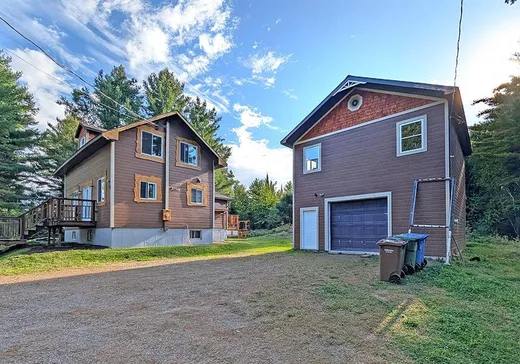Maison à vendre - 880 Rg de la Rivière-aux-Écorces, St-Alexis-Des-Monts, J0K 1V0