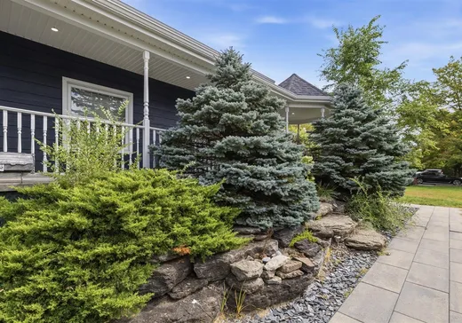 Maison à vendre - 390-390A Rue de la Briquade, Blainville, J7C 2C8