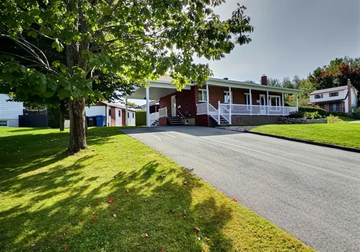 Bungalow for sale - 2528 Rue Pilette, Sherbrooke, J1G4G7
