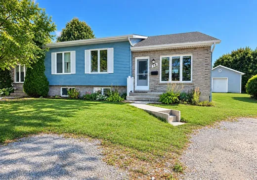 Bungalow à vendre - 18 Rue Lallier, Victoriaville, G6P9L5