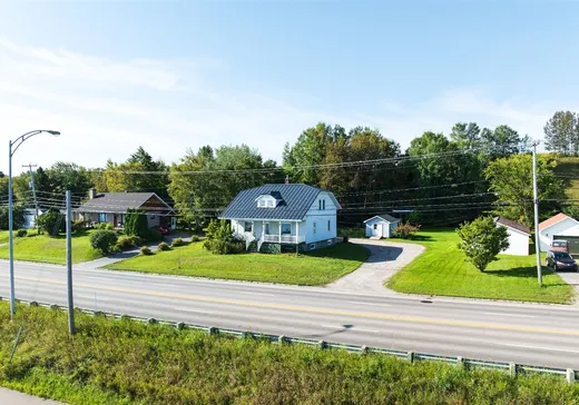 Two or more stories for sale - 691 Boul. de l'Anse, Roberval, G8H1Z1