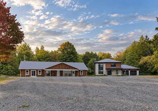 Fermette à vendre - 7100Z 7e Rang, Drummondville, J2A4C6