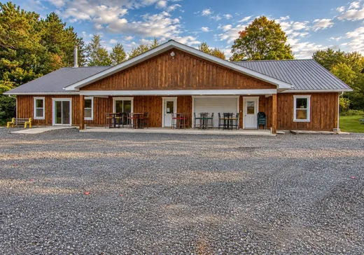 Fermette à vendre - 7100Z 7e Rang, Drummondville, J2A 4C6
