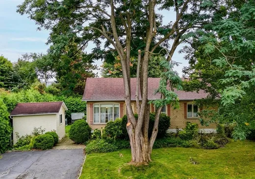 Bungalow à vendre - 2840 Rue des Chênes, Sherbrooke, J1L1Z1