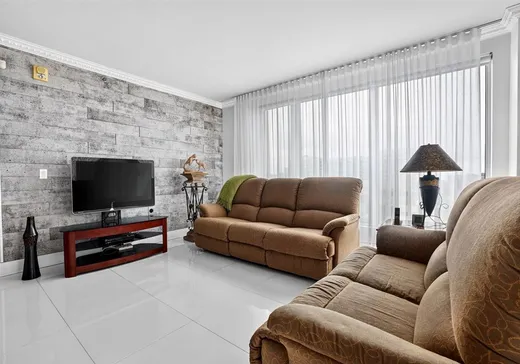 Condo à vendre - 7190 Boul. Provencher, App. 502, Montréal (Saint-Léonard), H1S 3B6