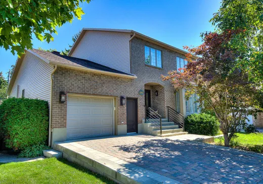 Maison à étages à vendre - 2175 Rue de Calmar, Laval (Auteuil), H7M5S9