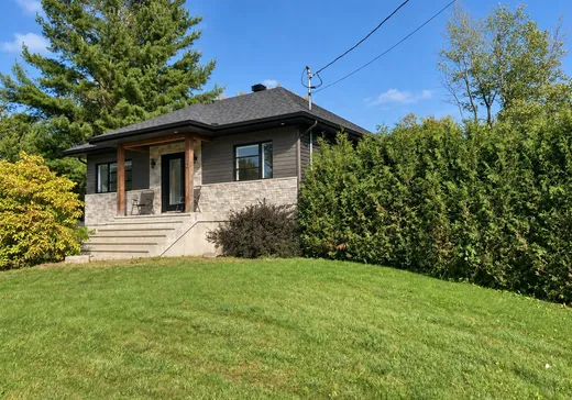 Maison à vendre - 560 Rue Principale, Massueville, J0G 1K0