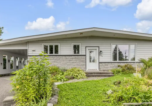 Bungalow for sale - 2131 Carré Mauger, Baie-Saint-Paul, G2B1Y4