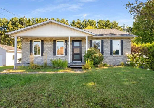 Maison à vendre - 201 Rue Lacroix, Shawinigan, G0X 1L0