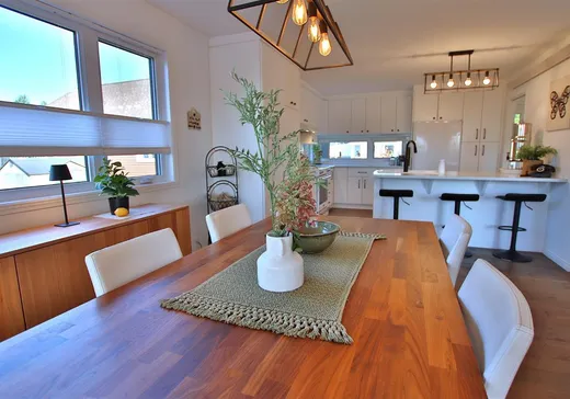 Maison à vendre - 686 Boul. Simoneau, Danville, J1T 4W7