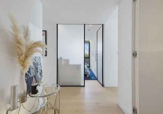 Condo à vendre - 242 Rue Young, App. 802, Montréal (Centreville), H3C 0R7
