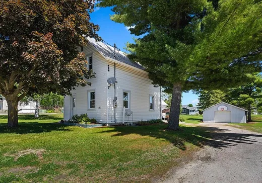 House for sale - 272 Rue Clarendon, Shawville, J0X 2Y0