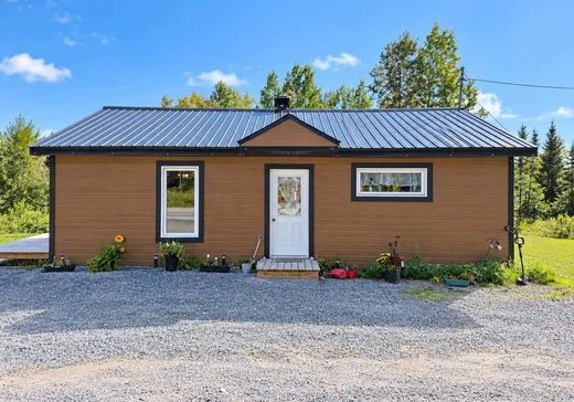 Maison à étages à vendre - 199 Route 138, La Malbaie, G5A2B4