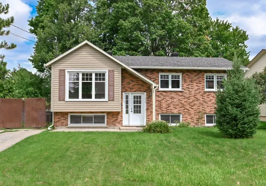 Maison à étages à vendre - 379 18e Avenue, Deux-Montagnes, J7R4P1