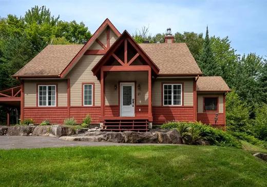 Bungalow for sale - 21-23 Ch. des Couleurs, Saint-Sauveur, J0R1R2