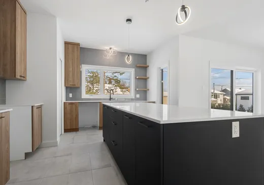 Maison à vendre - 554 Av. du Jade, Sainte-Marie, G6E 0M2