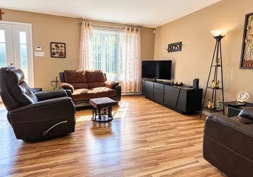 Maison à vendre - 38 Rg Gaspé, St-Apollinaire, G0S 2E0
