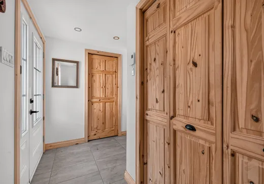 Maison à vendre - 5281 Av. Royale, St-Ferreol-les-Neiges, G0A 3R0