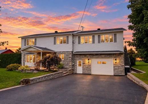 Maison à étages à vendre - 609 Rue de l'Accueil, Chesterville, G0P1J0