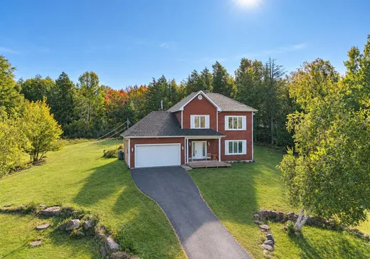 Two or more stories for sale - 126 Ch. de Hatley Acres, Magog, J0B2C0