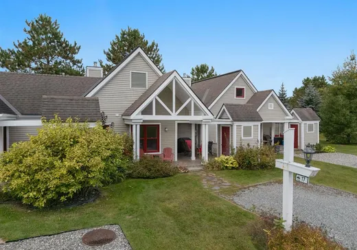Bungalow à vendre - 17 Rue du Malard, Orford, J1X7G3