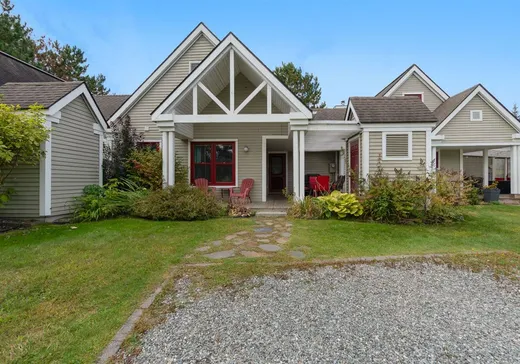 Maison à vendre - 17 Rue du Malard, Orford, J1X 7G3