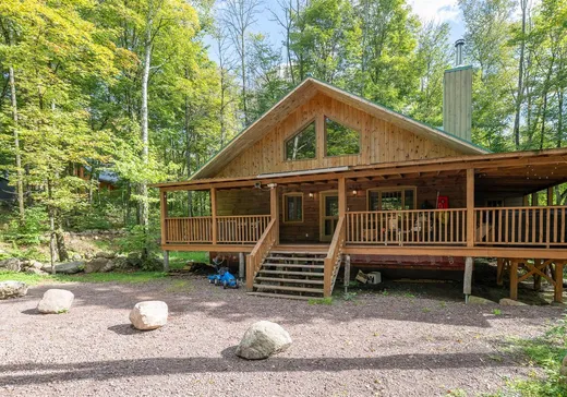Maison à vendre - 16 Ch. d'Eupen, Brownsburg-Chatham, J8G 2N7