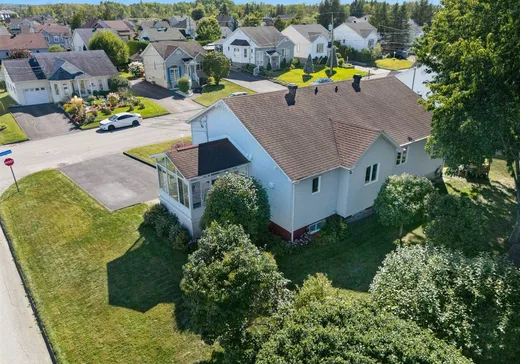 Maison à vendre - 648 Rue St-Patrick, Sherbrooke, J1R 0T5