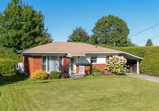 Bungalow for sale - 990 Rue Belmont, Sherbrooke, J1H5P3