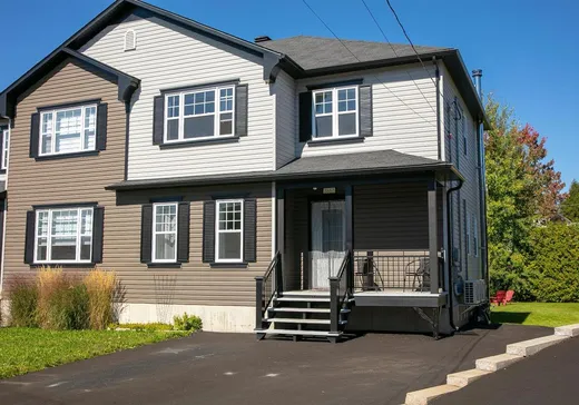 Two or more stories for sale - 3657 Rue Tourville, Rock Forest, J1N0W9