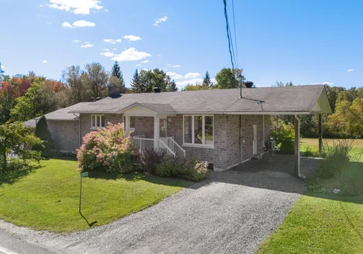Bungalow à vendre - 51 Ch. George-Bonnallie, Eastman, J0E1P0