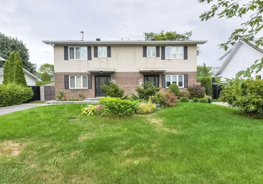 House for sale - 132 Boul. Montcalm S., La Prairie, J5R 4T4