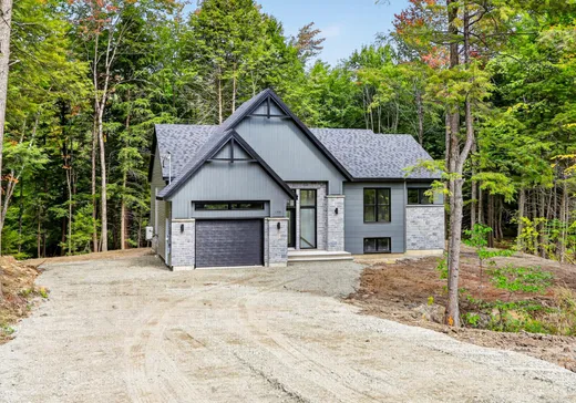 Maison à vendre - 199 12e Avenue, St-Hippolyte, J8A 1E3