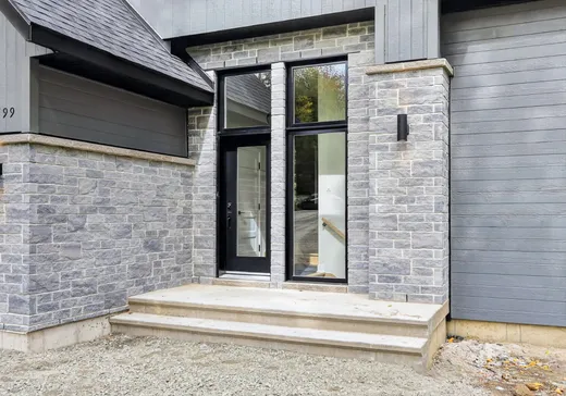 Maison à vendre - 199 12e Avenue, St-Hippolyte, J8A 1E3