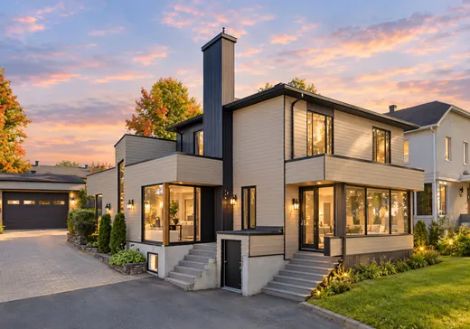 Maison à étages à vendre - 310 Rue Principale, Montréal (Centreville), G0M2B0
