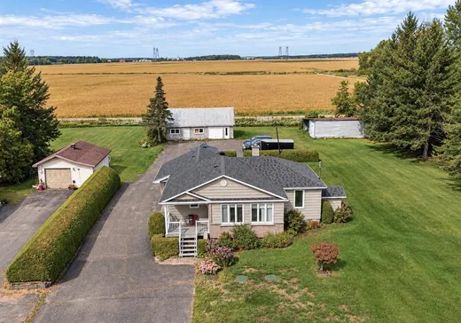 House for sale - 1799 Route 122, St-Cyrille-De-Wendover, J0C 1A0
