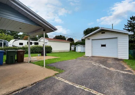 Maison à vendre - 42 Rue Bellevue, Pointe-Du-Lac, G9B 1H6