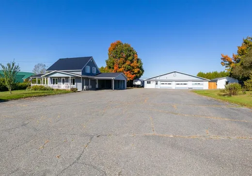 House for sale - 8858 Route 204, Frontenac, G6B 2S1