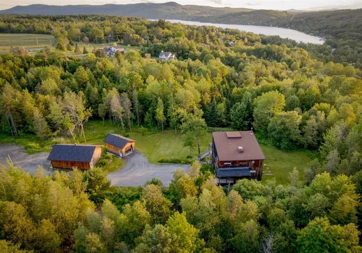 Maison à vendre - 45 Ch. Campbell, Magog, J0B 2C0