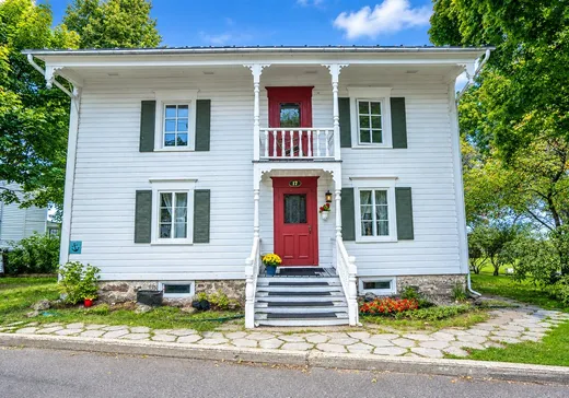 Two or more stories for sale - 17 Rue St-Joseph, St-Michel-de-Bellechasse, G0R3S0