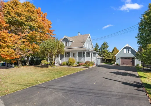 House for sale - 115 Rue Leroux, St-Lazare-De-Bellechasse, G0R 3J0