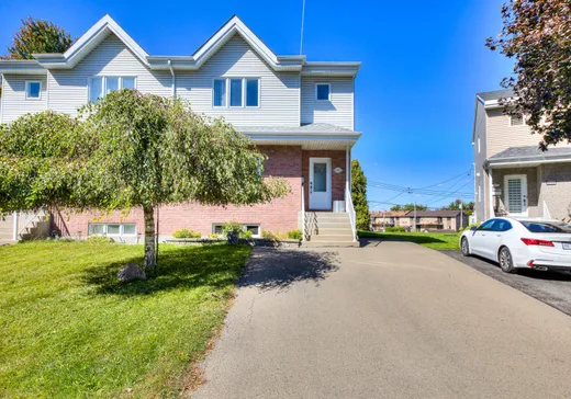 Two or more stories for sale - 141 Rue Guy, Saint-Eustache, J7R7C9