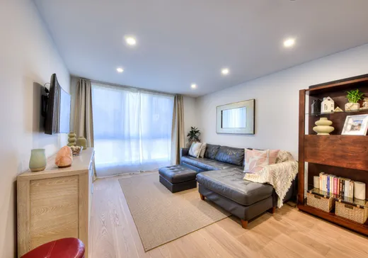 Maison à vendre - 377 Rue Larivière, Laval (Sainte-Dorothee), H7X 3P8