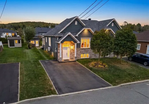 House for sale - 926 Rue des Frères-Paré, Sainte-Marie, G6E 0J7