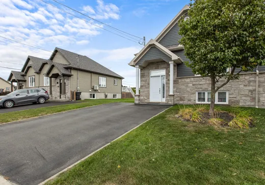 House for sale - 926 Rue des Frères-Paré, Sainte-Marie, G6E 0J7